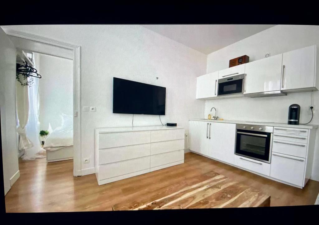 Cute One Bedroom In Le Marais 파리 외부 사진