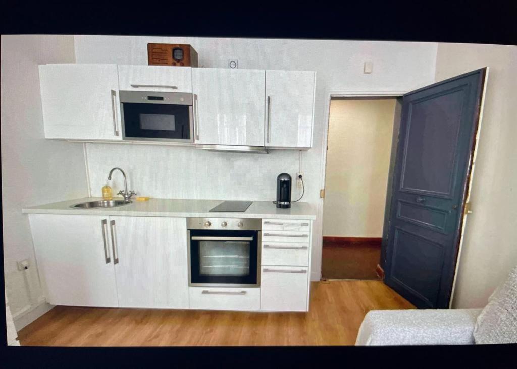 Cute One Bedroom In Le Marais 파리 외부 사진